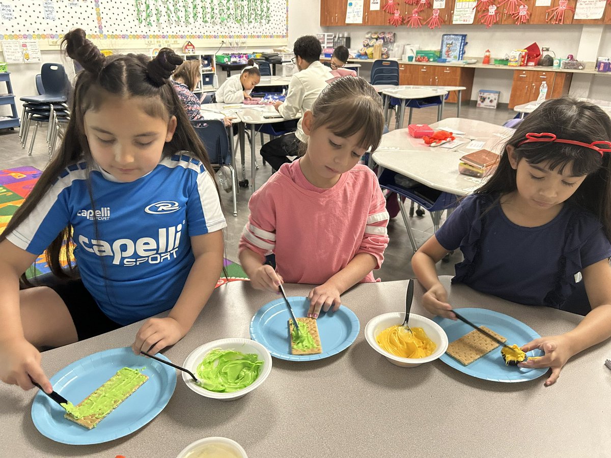 Erica Ortiz tweet media