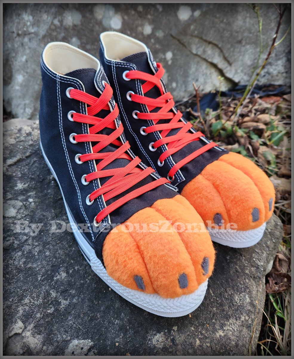 Pawshoes commission <a href="/JustinHundley3/">Justin 🔜 Megaplex & MFF 2025</a>