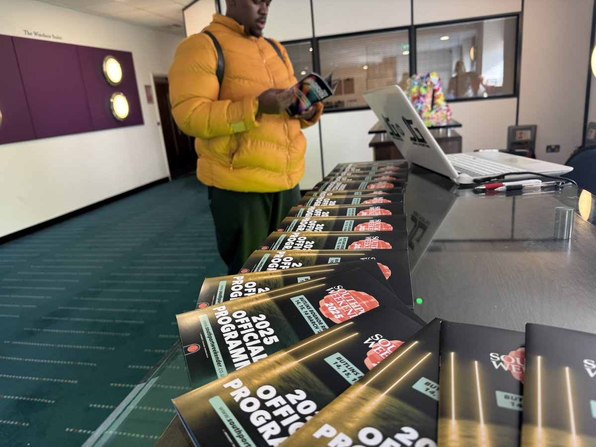 DHN_DeepHouse's tweet photo. South African House Music duties in the UK 🇬🇧 >>> @Soulfreakah
The world-class #HouseMusic practitioner #Soulfreakah touches down in London Town.
#SouthportWeekender2025 #SouthportWeekender
@southportwkndr https://t.co/kQ3pIlhs8l