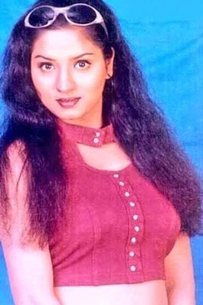 kayaldevaraj's tweet photo. மார்ச் 15 

விஜய், அஜித் குமார் போன்றோர் ஜோடியாக நடித்த 'வான்மதி' சுவாதி பிறந்தநாள்

#HappyBirthdaySwathi
#HBDSwathi #Swathi https://t.co/bthzLUTYv8