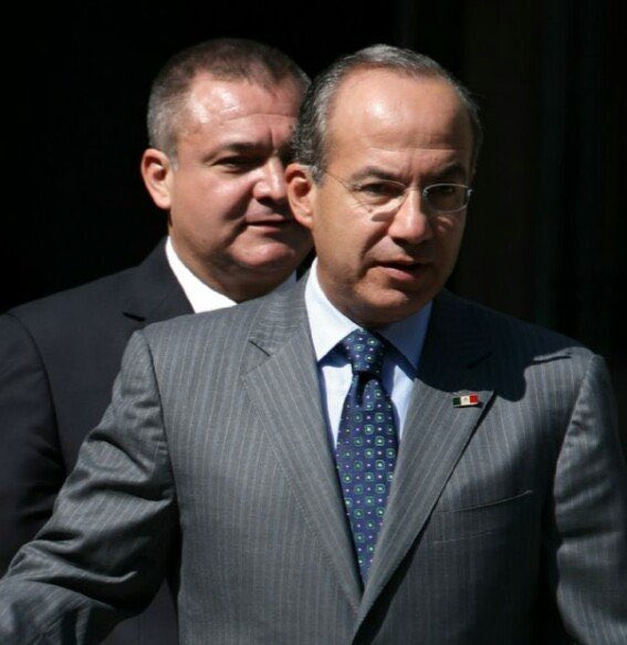 LinuxiB's tweet photo. Este es el padre de la violencia en México, padre del CJNG y de los ZETAS.

NinLoret, ni Chumel, ni Televisa, Ni TVazteca te lo van decir, fueron sus cómplices guardando silencio. https://t.co/RALJr5ALGw