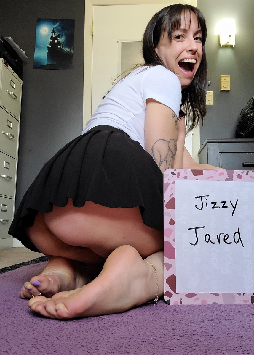 jizzyjared's tweet image. Big shoutout @GoddessCrystalP finally got chance to buy from her and she makes gas videos 🔥🔥 Also love gooning to her onlyfans I cant even lie 😮‍💨 She post long vids and doesn’t do PPV it’s easily one of the best feet OF I subbed to.👌🏽💯