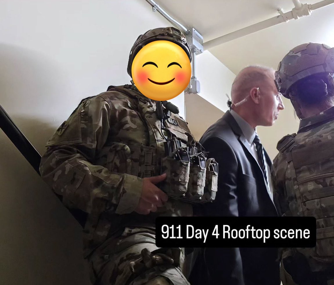 911TVNEWS's tweet photo. BTS 📸 #911onABC https://t.co/TXdjon6SFP