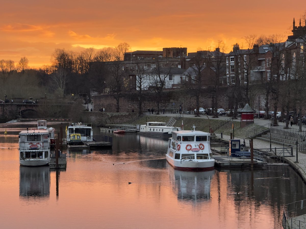 A spectacularly colourful sunset <a href="/ShitChester/">12 years of Shitchester</a>