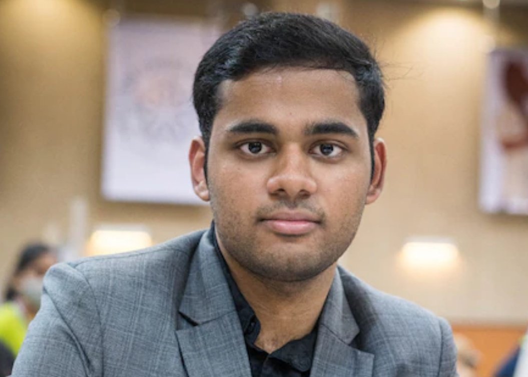 Yatharth745's tweet image. Arjun Erigaisi completes the hat-trick, winning Freestyle Friday THREE TIMES IN A ROW! 🔥♟️ Absolute dominance on the board unstoppable, untouchable, unbeatable! 👑💪
@ArjunErigaisi @ChessbaseIndia
 #ArjunErigaisi #ChessDominance #FreestyleFriday