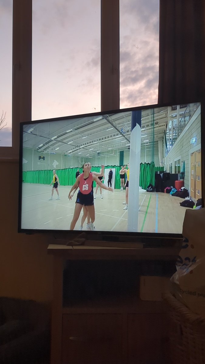 Stephanie Burch tweet media