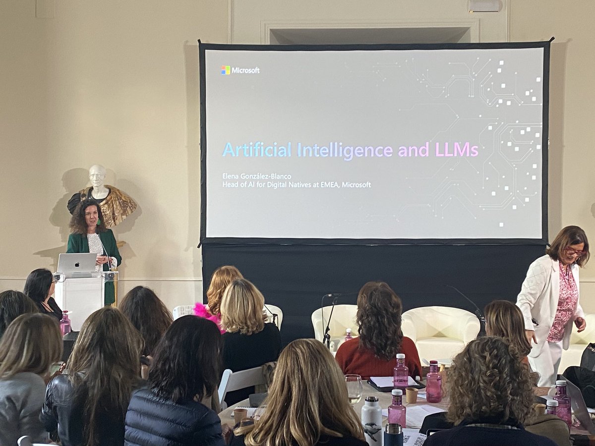 💡 "El problema de la #IA no es no saber usarla, sino no usarla cuando otros ya la están usando." – Reflexión clave de <a href="/elenagbg/">Elena González-Blanco</a> en el Congreso de #IA de <a href="/IWF_Spain/">IWF Spain</a>. 🚀👩‍💻 #IWFCongresoIA #Microsoft