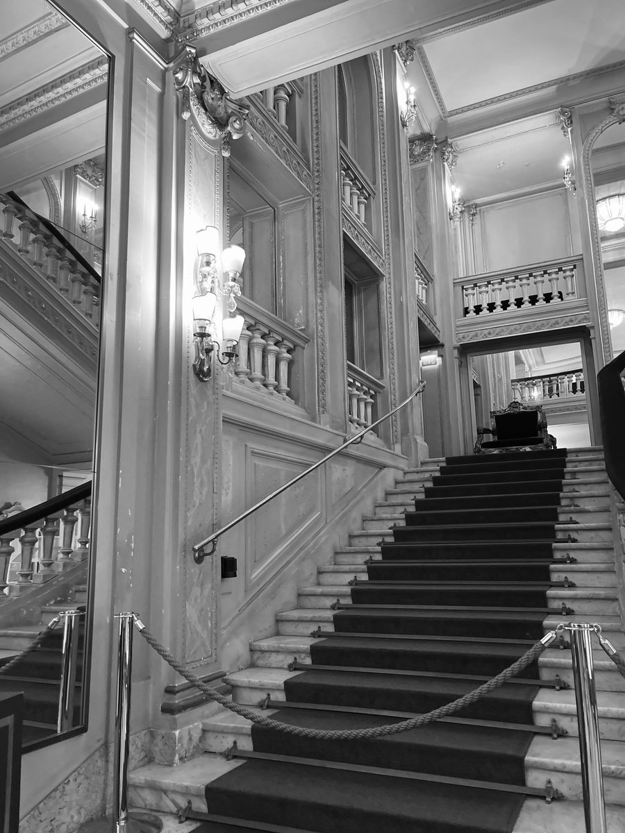 geppettoalex's tweet photo. #streetphotography #jesuipasphotographe #leica #operanice #villedenice https://t.co/jYHYb04xjY