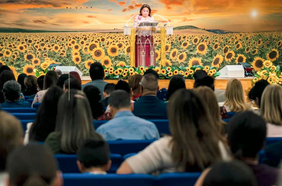 Ni Salomón…
En el evangelio seremos más bendecidos (Mateo 6)
Saludos de <a href="/bpiraco/">Beatriz P de Falcon</a> <a href="/dfalconpv/">Dario F. Piraquive</a>