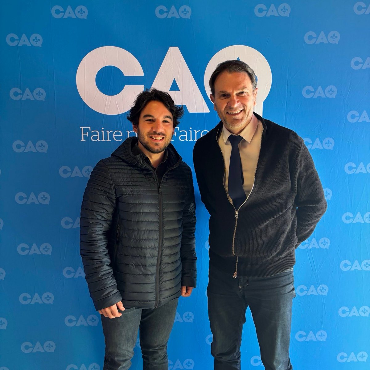 Aujourd'hui, j'ai eu le plaisir de recevoir la visite du député de Granby, François Bonnardel. Nous sommes allés visiter l'entreprise Cyberkar qui propose des solutions technologiques pour véhicules d'urgence et polices ainsi que la HUTTE - hébergement d'urgence de Terrebonne💙