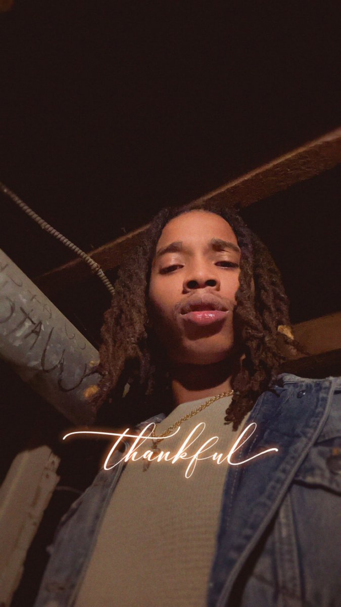 HAPPY BIRTHDAY KING 👑 
Enjoy your day 🎉🎊🎉
<a href="/str0kek1ng/">SparkNotes🪁</a>