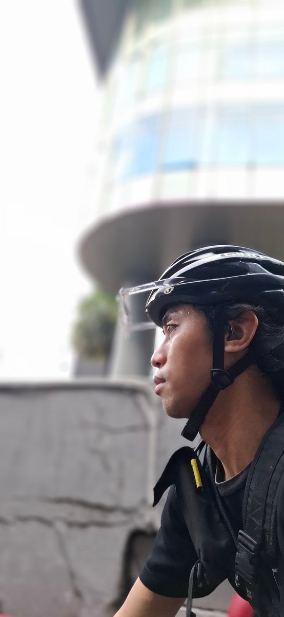 chasterfixie's tweet image. Close up ketika ngabuburide, nahan haus, gak tahan sby panass!! Bgt