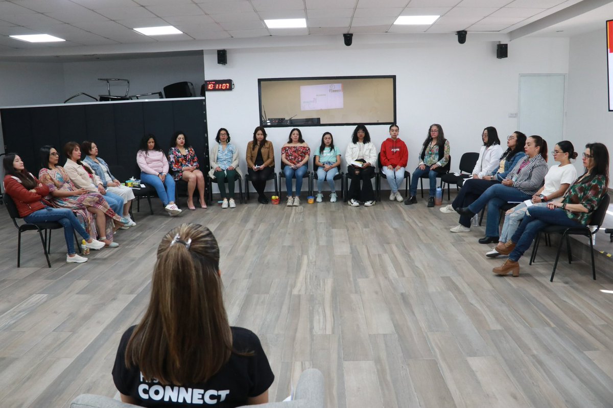 Infoem's tweet photo. En el marco del #8M se llevó a cabo una clase de #Mindfulness, donde personal de #FirstConnect compartió actividades de reflexión, autocuidado y crecimiento personal, con servidoras públicas del #Infoem.
¡Todas y todos construimos un espacio laboral seguro! https://t.co/thXOcbH8ZD