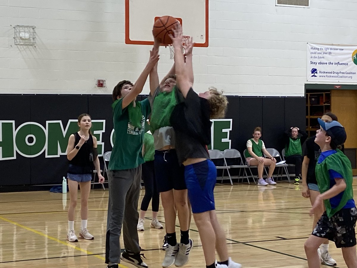 Amy Robinson tweet media