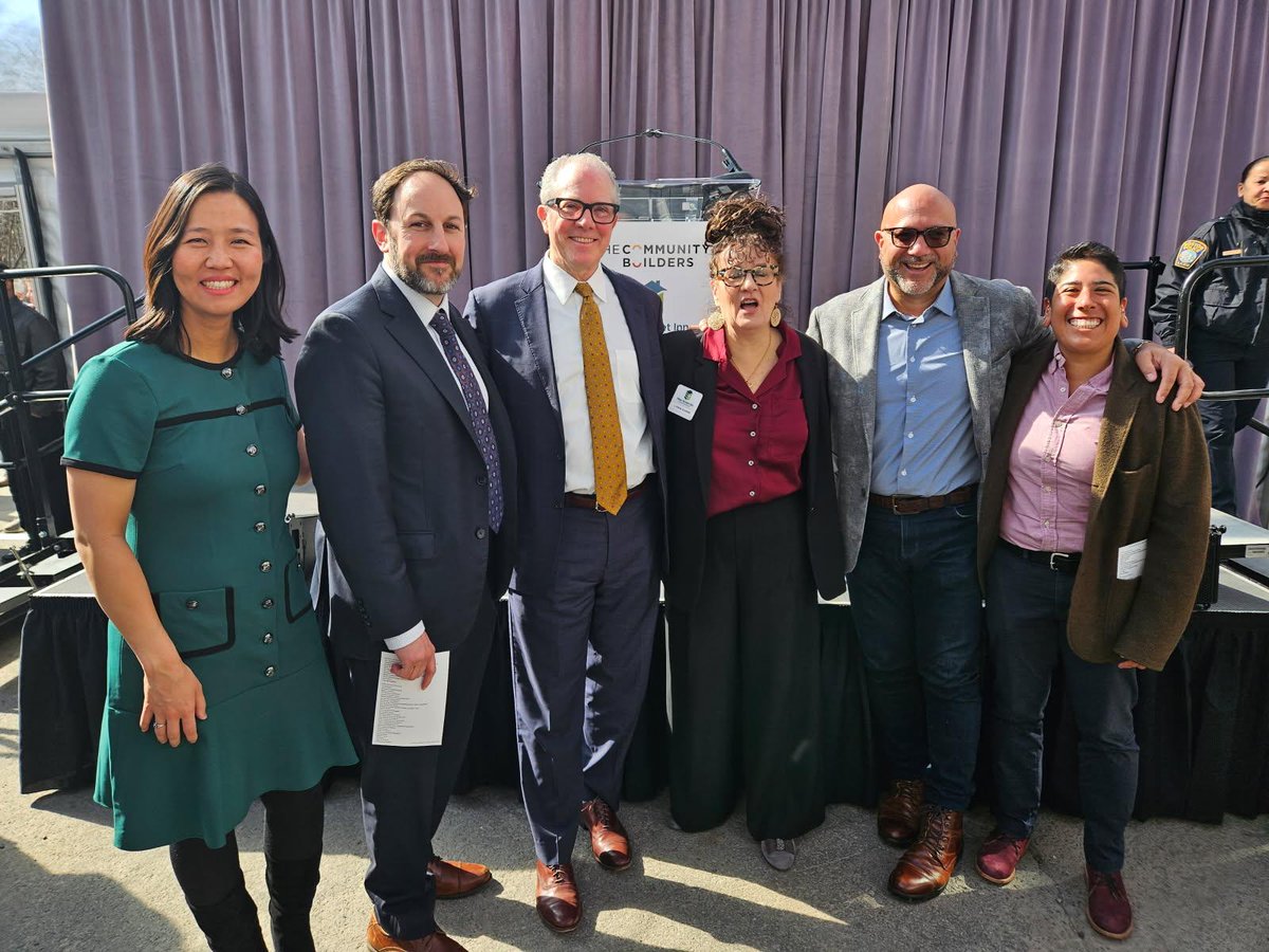 TCBCommunities's tweet image. Boston @MayorWu  joined The Community Builders &amp;amp; Pine Street Inn, along with city, state and community partners to celebrate the opening of The Lyndia – New England’s largest supportive housing development with 202 homes for formerly homeless individuals and lower-income families
