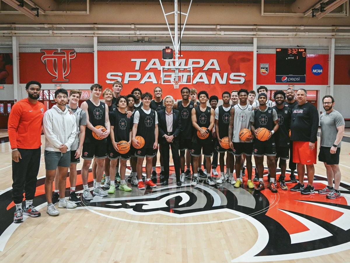 Jane Castor (@janecastor) on Twitter photo Join me in cheering on our <a href="/UTampaMBB/">Tampa Men's Basketball</a> team as they head into the <a href="/NCAADII/">NCAA Division II</a> Tournament tomorrow for the first time since 2014! 🏀 Champa Bay is at it again and we are so proud! Join me in cheering on our <a href="/UTampaMBB/">Tampa Men's Basketball</a> team as they head into the <a href="/NCAADII/">NCAA Division II</a> Tournament tomorrow for the first time since 2014! 🏀 Champa Bay is at it again and we are so proud!