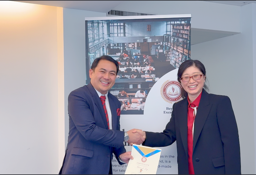SwissChamAsia's tweet photo. Congratulations to Ambassador Bernard Dy for successfully finishing the Diplomat Ambassador Program at Singularity Academy. https://t.co/UkAaqUfJ35 https://t.co/HAyK8z9Ir7