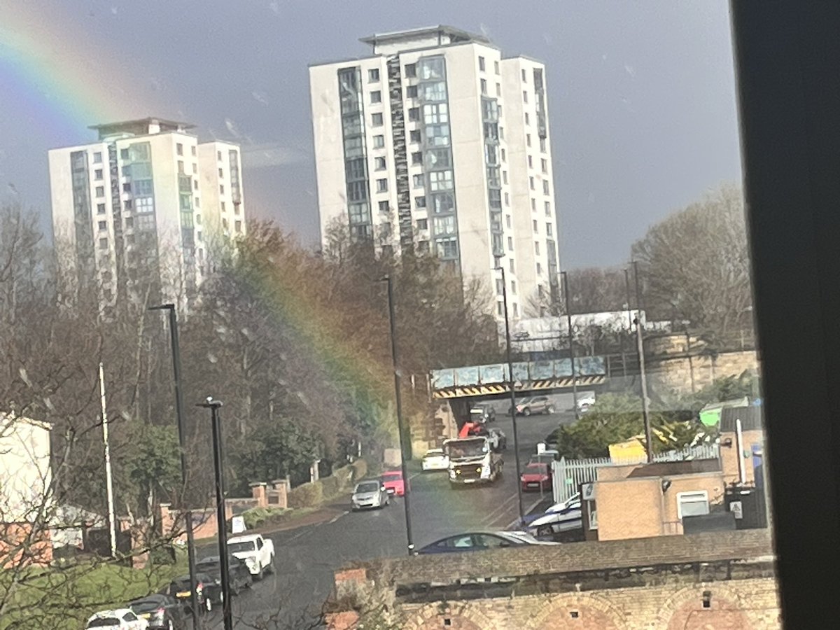 Samanfa_Amanfa's tweet photo. Found the end of the rainbow. The pot of gold is a bit duff though https://t.co/jrDgNFmvPQ