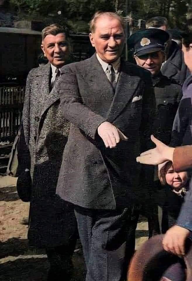muhalifteyzee's tweet photo. VE BİZ O ELİ HİÇ BIRAKMADIK 🇹🇷 https://t.co/NXzTG8wsPN
