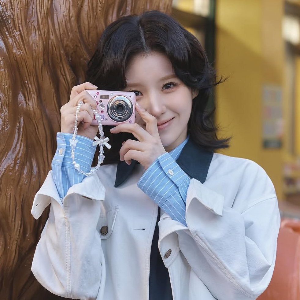 heejin pics 🪽 tweet media
