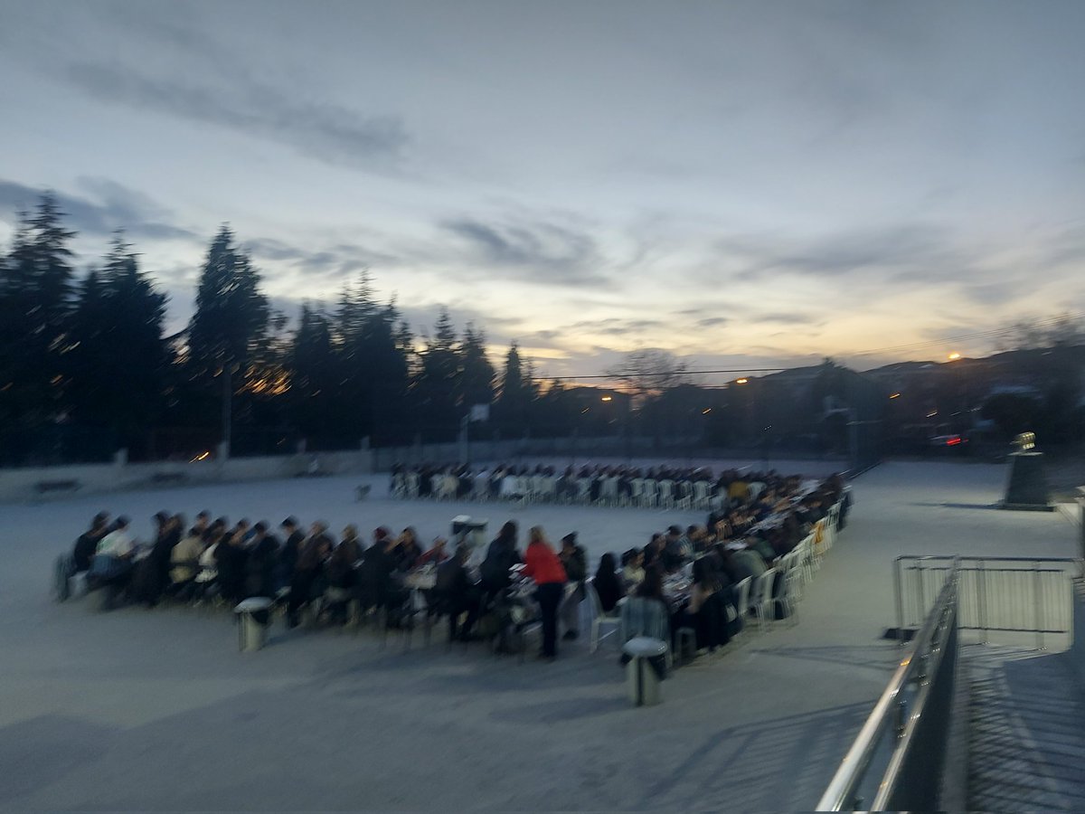 Okul bahçesindeki iftar programımız.<a href="/CorluMem/">Çorlu Milli Eğitim Müdürlüğü</a> <a href="/hete61/">Hüseyin ERDOĞAN</a>