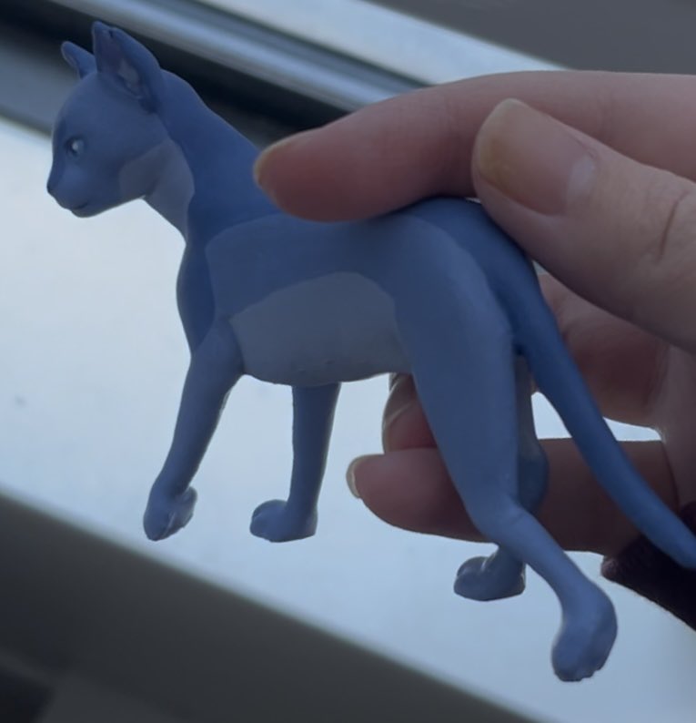 bluestar figure! she’s a lot taller than my firestar one. i tried to make her look mature and stern