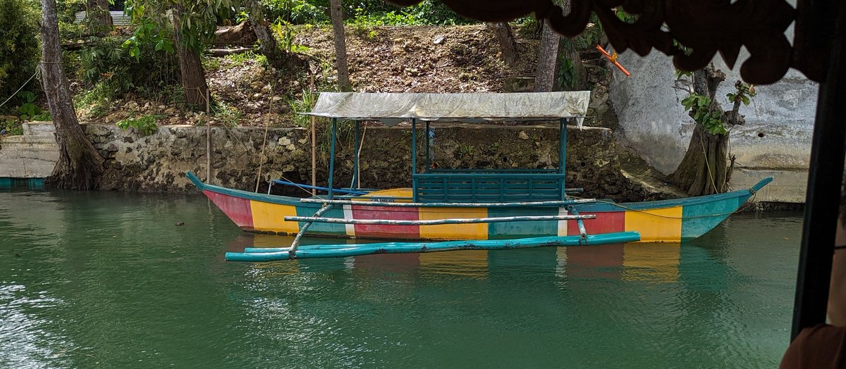 WisSkier's tweet photo. Post a boat #photo! On the #Loboc River from #Bohol #Philippines. https://t.co/rxu0GupmP2