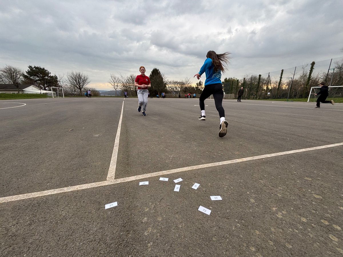 Hendrefoilan's tweet photo. Mathletics! πππ»ββοΈππ»ββοΈπ¨
Outdoor maths games today in Y6 - racing to find the answers!
#hdfporcas #hdfpmaths&num https://t.co/leVpEdMhyC