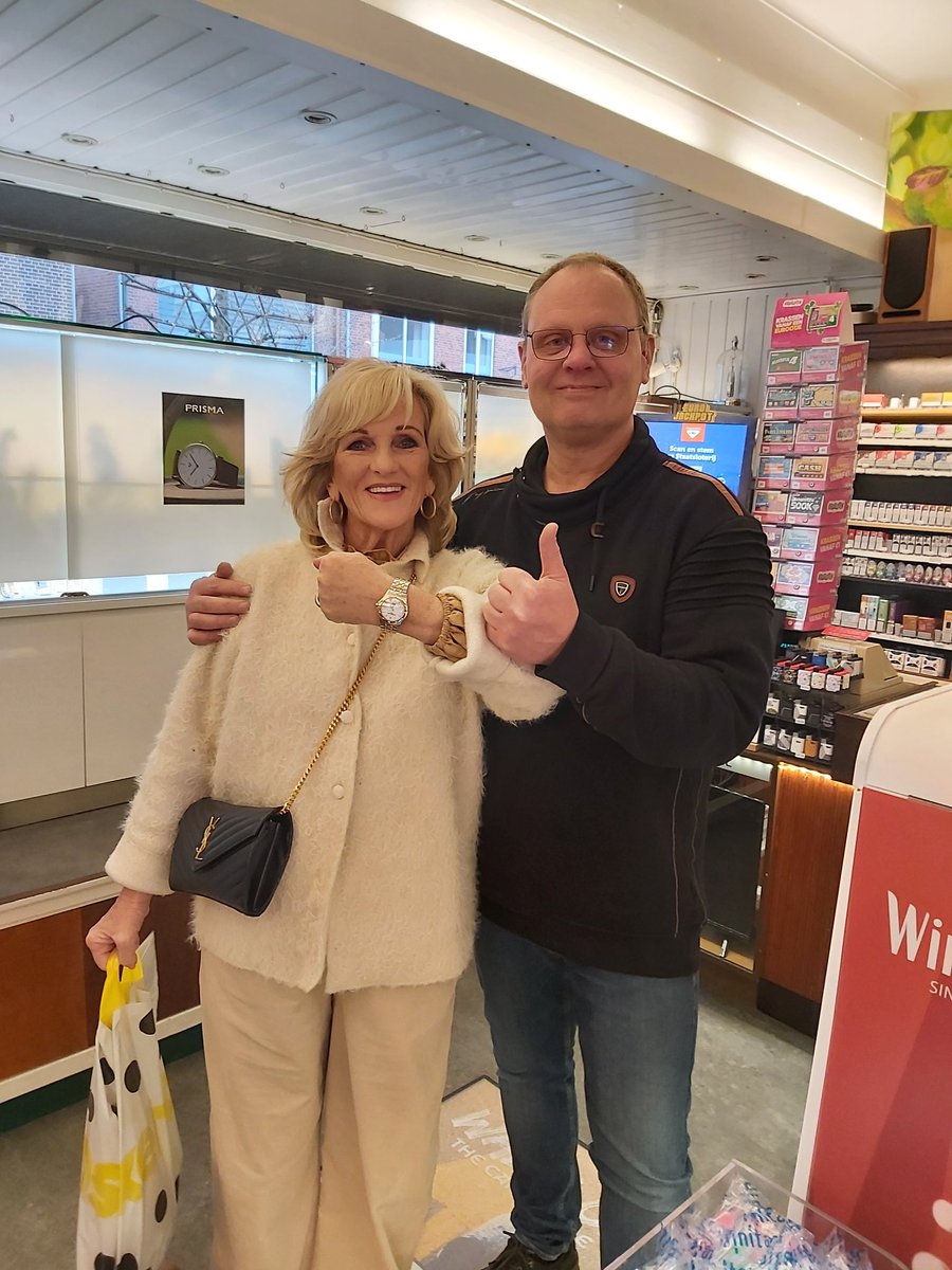 HanvanOort's tweet image. Vandaag horloge gerepareerd van #tinekeschouten #top #geluksspecialist