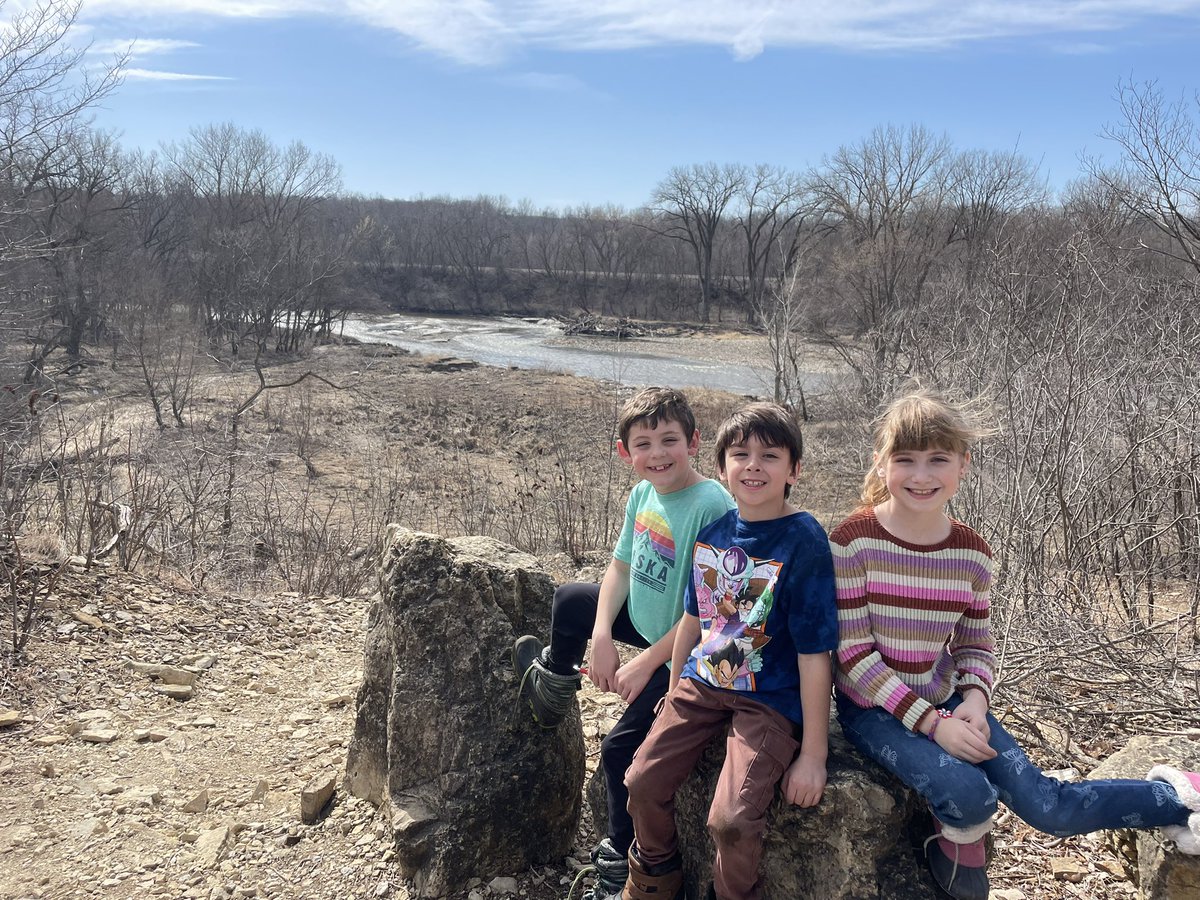 michellegadient's tweet photo. Our field trip to River Bend was a success in this gorgeous weather! ☀️ https://t.co/0l3JRYBlNg