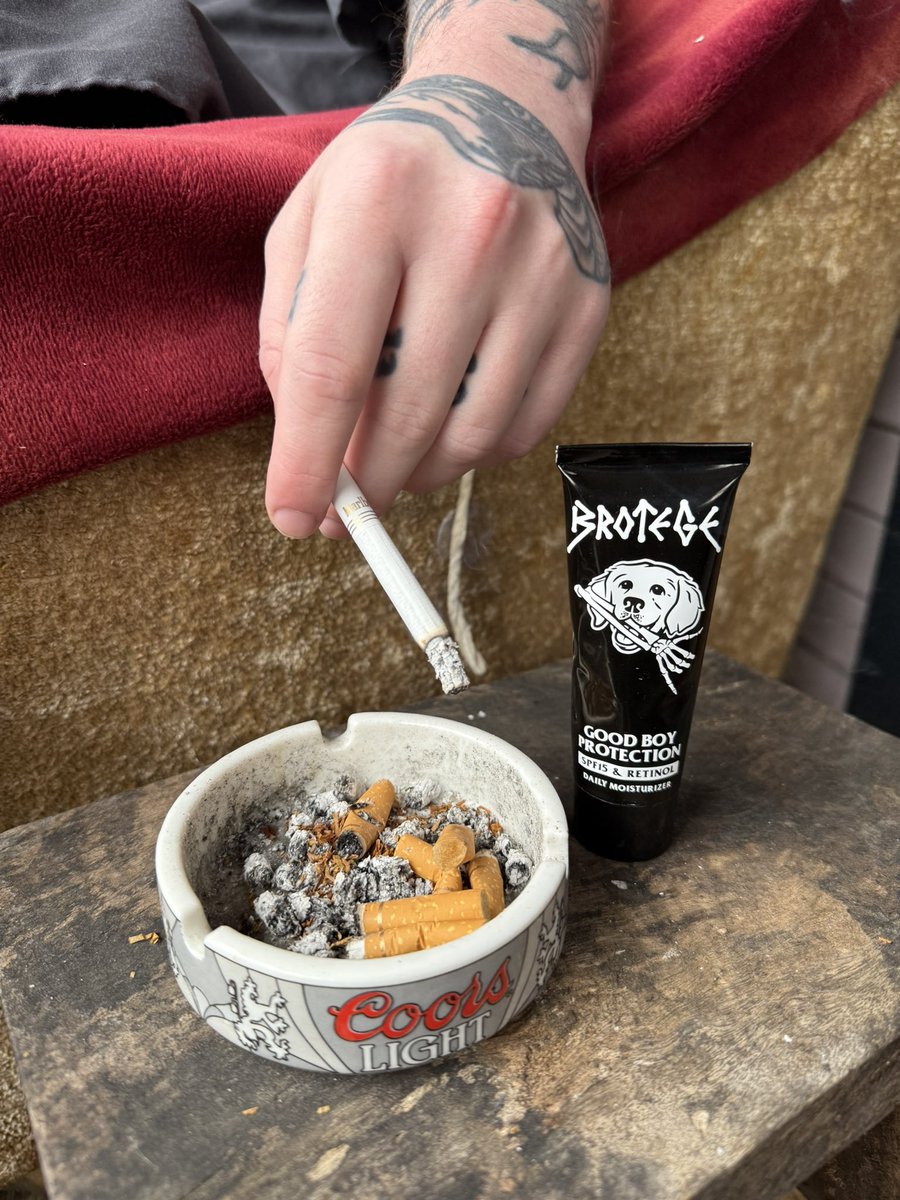 We’ve made skincare so simple, even this guy figured it out. If it’s your first time trying it, no worries. Our Founder’s Club offer still stands, grab 50% off for life – link in our bio!