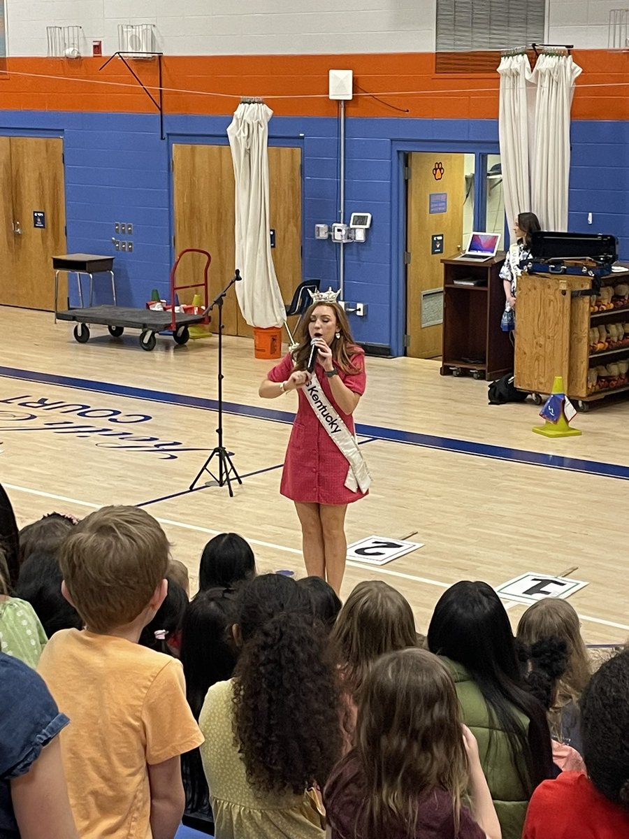 GraceLearning's tweet image. Miss Kentucky! @NatcherElem