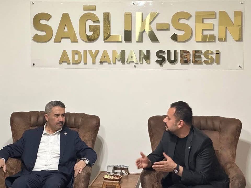 CelikYakub's tweet photo. 14 Mart Tıp Bayramı vesilesiyle, sendikamıza yapmış oldukları ziyaretleriyle bizleri onurlandıran;

Ak Parti Adıyaman Milletvekilimiz Sn.Av.Mustafa ALKAYIŞ ve beraberindeki heyete nazik ziyaretleri samimi muhabbetlerinden dolayı kıymetli Vekilimize teşekkür ederiz
@adymnsagliksen https://t.co/m1oTgyWiff