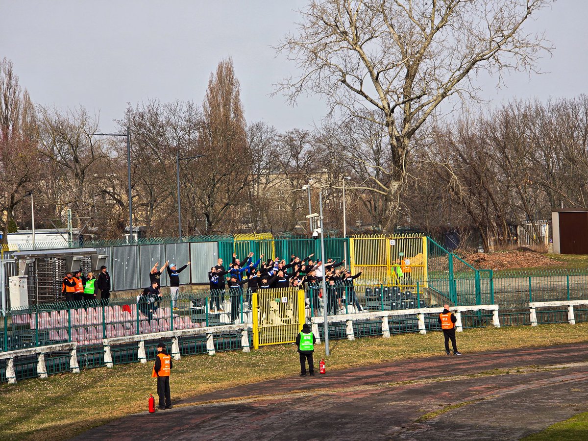 9.3.2024
Polonia Warszawa 2-2 Kotwica Kołobrzeg
1.liga⚽️🇵🇱 #POLKOT

Polonia dropped important two points regarding promotion battle. Kotwica travelled capital with 14 players and put reserve goalkeeper last 10 minutes on field which tells result was tragedy for Black Shirts.