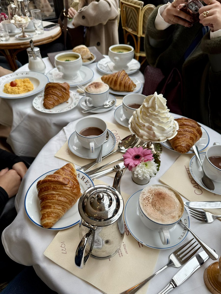 itsjasssi's tweet image. #paris.