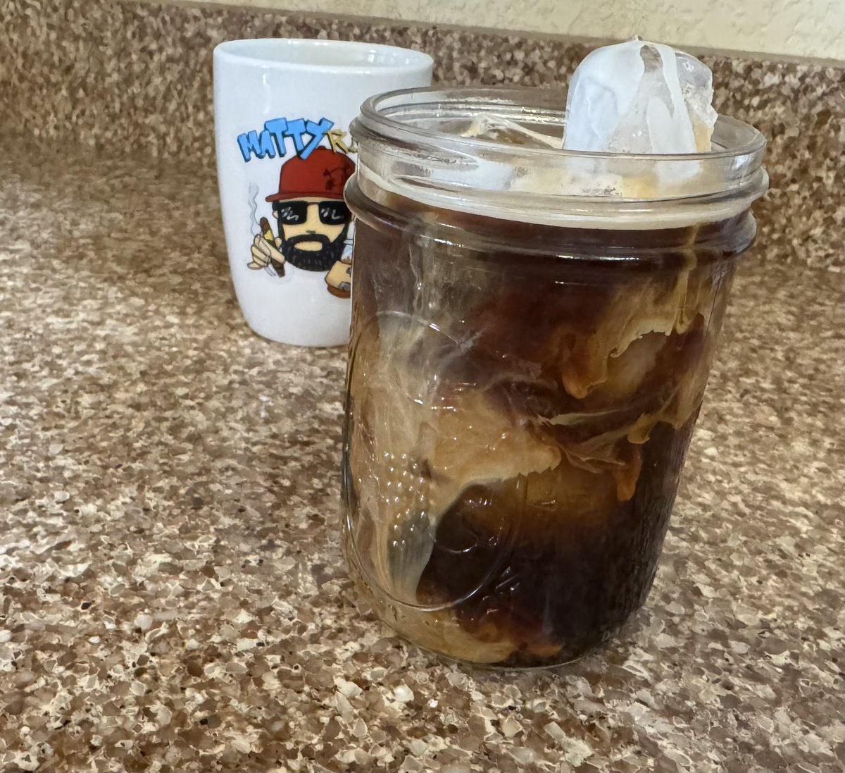 shadowbates's tweet image. Matty Rock Red Eye -
Matty Rock cold brew
1 shot of espresso
A splash

Almost to the weekend!!
@mattyrock2k