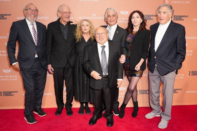 Celebrating our man <a href="/DannyDeVito/">Danny DeVito</a> 🚕