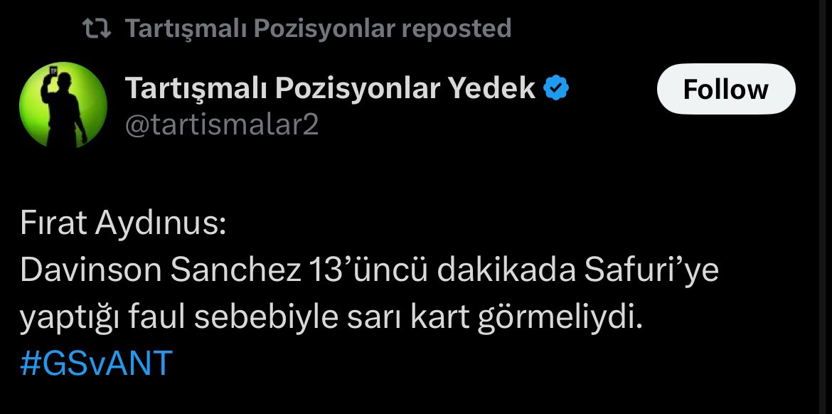 Su alintidan 10 fotograflik kolaj yaparim ama bu arsizlar utanmadan her mac kart gormesi gereken tekme tokat oynamasina izin verilen adami efsane yaparlar. Serefsiz turk spor basini