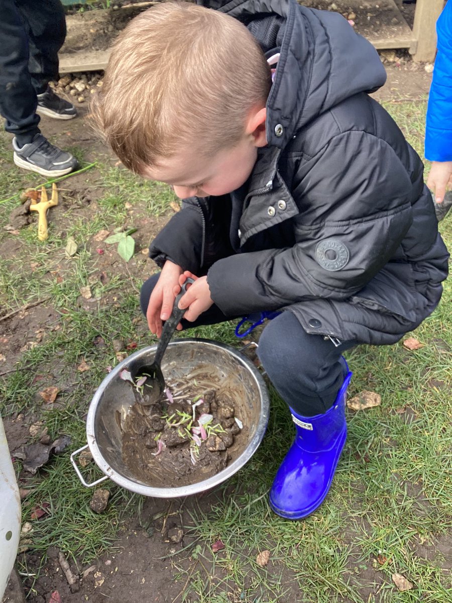 AnstonBrook's tweet image. Year 2 have been writing mud kitchen recipes for our EYFS children. They had a great time testing them out this week! @WhiteWoodsPAT1
