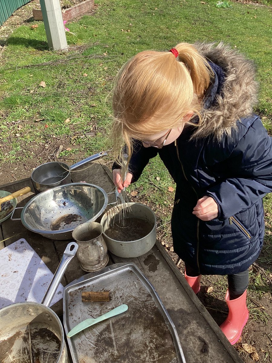 AnstonBrook's tweet image. Year 2 have been writing mud kitchen recipes for our EYFS children. They had a great time testing them out this week! @WhiteWoodsPAT1