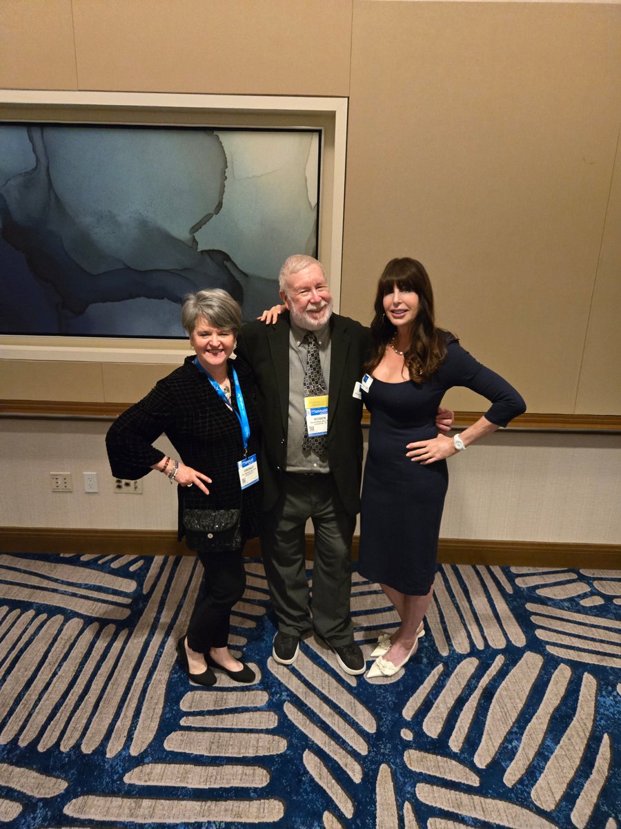 BCM_Alumni's tweet image. Thank you to all the #BCMAlumni who joined us at the Dermatology Alumni Reception during the 2025 AAD Annual Meeting in Orlando! Your presence made the event truly special and we always love being able to catch up!
