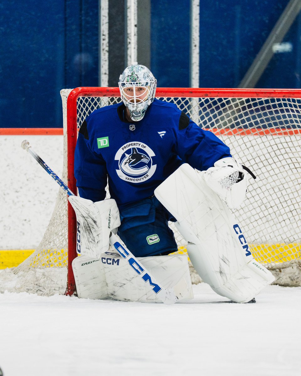 Hello Demko! 👋

Thatcher Demko joined #Canucks practice today for some drills.