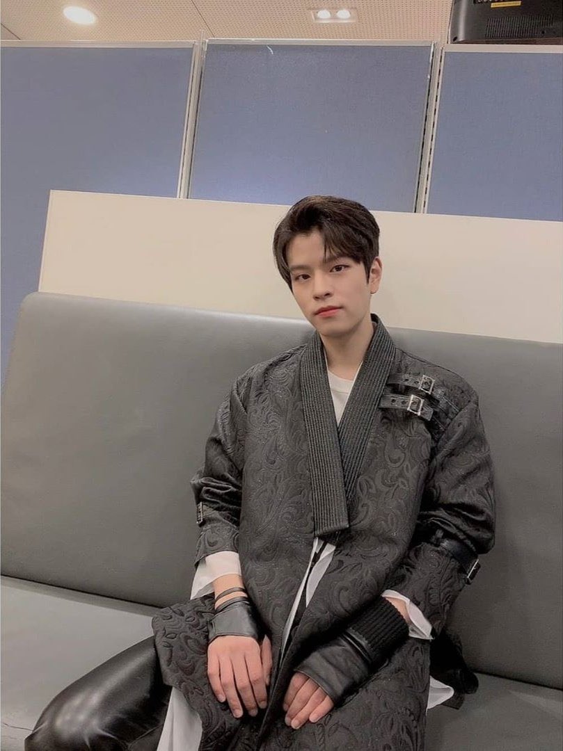 𝐞ig𝚑𝕥 𝐤𝕚ddz 𔘓𓈒࣪· 𝕚𝚗 𝕝i𝚏ē ! tweet media