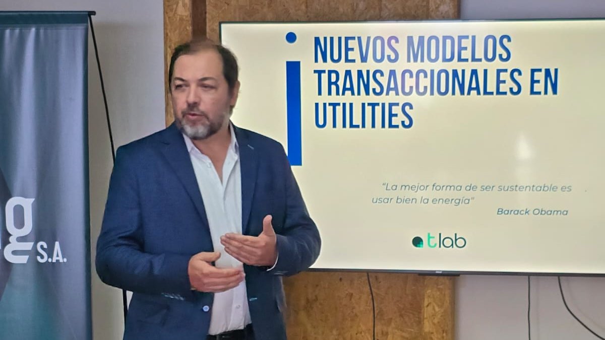 <a href="/PoloTecRos/">PTR</a> <a href="/GobSantaFe/">Gobierno de Santa Fe</a> <a href="/ProduccionSF/">Desarrollo Productivo Santa Fe</a> <a href="/erica_hynes/">Erica Hynes</a> <a href="/PTLCSAPEM/">PTLC</a> 🌎 Por otro lado, realizamos la presentación del proyecto de desarrollo de una plataforma para la gestión de energías renovables en los Parques Productivos, junto al Parque Tecnológico Del Litoral Centro Sapem y la empresa Wintac.