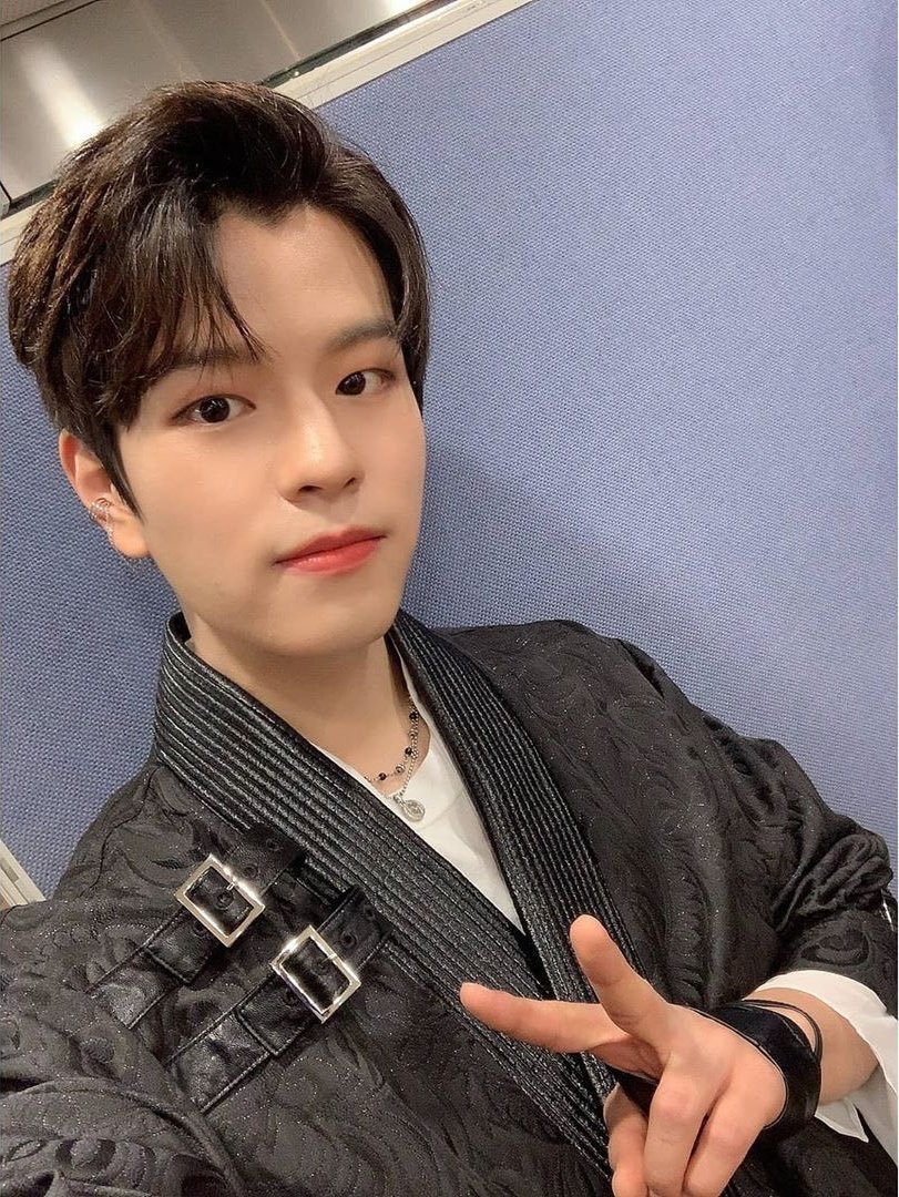 𝐞ig𝚑𝕥 𝐤𝕚ddz 𔘓𓈒࣪· 𝕚𝚗 𝕝i𝚏ē ! tweet media