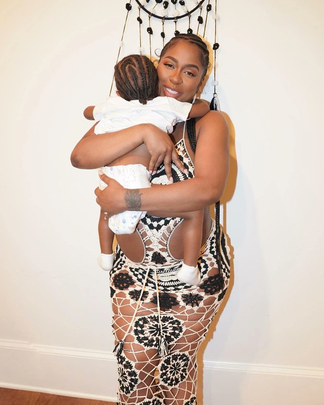 FashionNova's tweet photo. Wishing the happiest birthday to our favorite doll @kashdoll 🥳🎂💝 https://t.co/d1llIFKllS