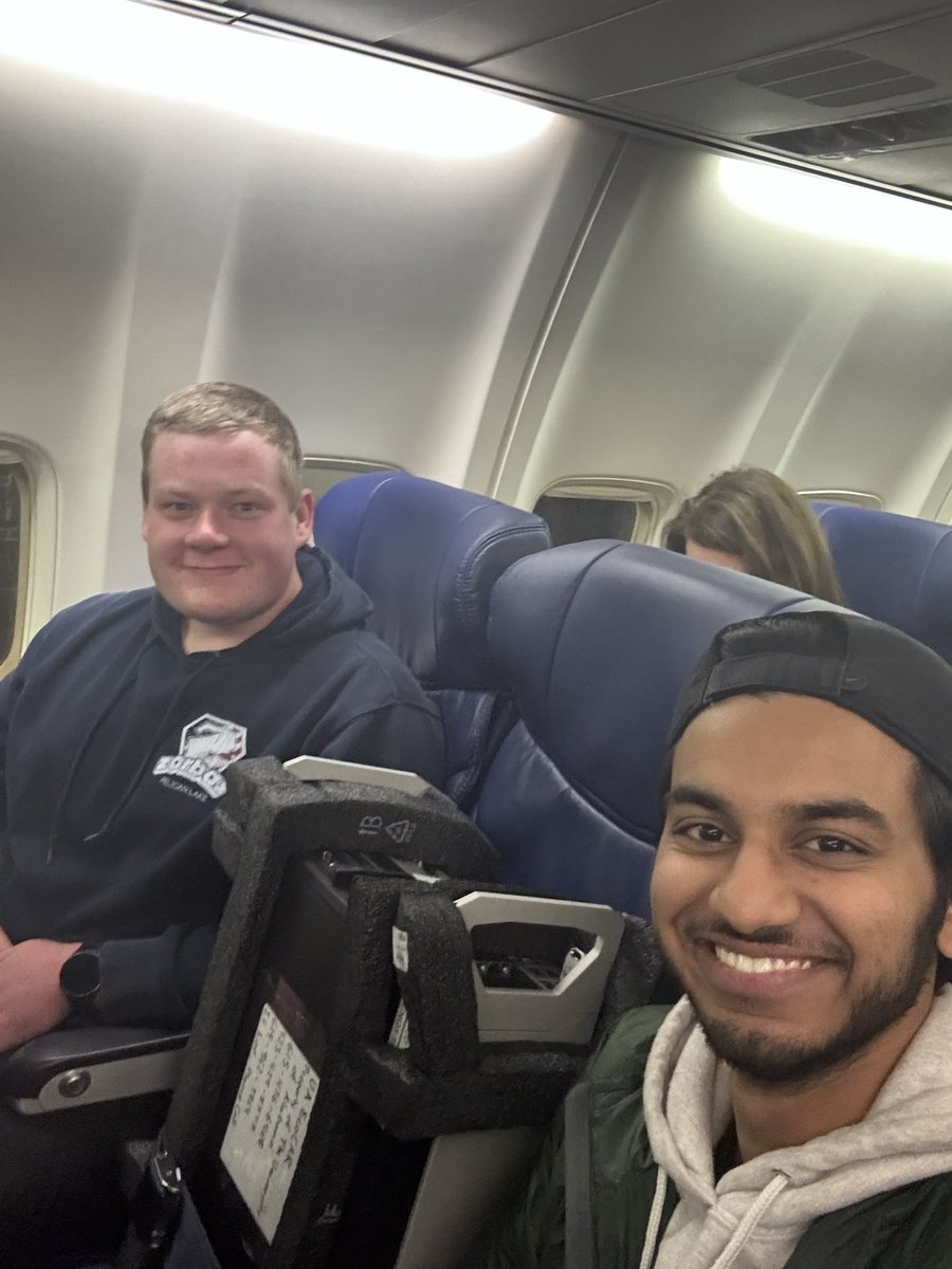 UAEcoCAR's tweet image. During workshop, we stayed busy! Enjoy these exclusive behind-the-scenes photos from our time in Riverside. We work hard and play hard! 

#UAEcoCAR #EcoCAREVChallenge #BamaEngineering #BehindtheScenes #WinterWorkshop