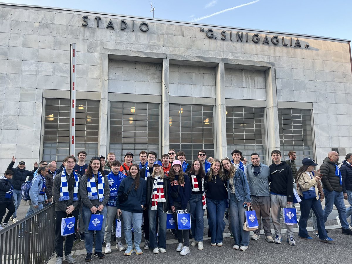 SUFalkCollege's tweet image. #SpringBreak is winding down, but it's been a trip to remember for Falk students who spent the week in Italy! 🇮🇹 Students met with @SerieA clubs, learned about their organizations, and took in the culture of #calcio. ⚽ 
Learn about Sport Analytics: 
🔗 bit.ly/4gkb7hr