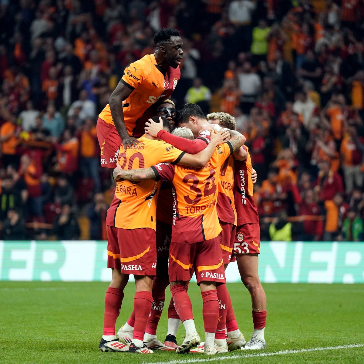 ultrAslan tweet picture