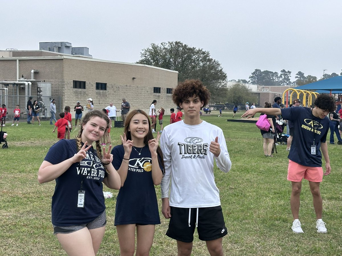 Klein Collins Girls and Boys Water Polo Teams (@collinsh2opolo) on Twitter photo Volunteering at Benfer’s Field Day today! <a href="/KCtigerathletic/">Klein Collins Tiger Athletics</a> <a href="/KleinCollins/">Klein Collins High School</a> Volunteering at Benfer’s Field Day today! <a href="/KCtigerathletic/">Klein Collins Tiger Athletics</a> <a href="/KleinCollins/">Klein Collins High School</a>